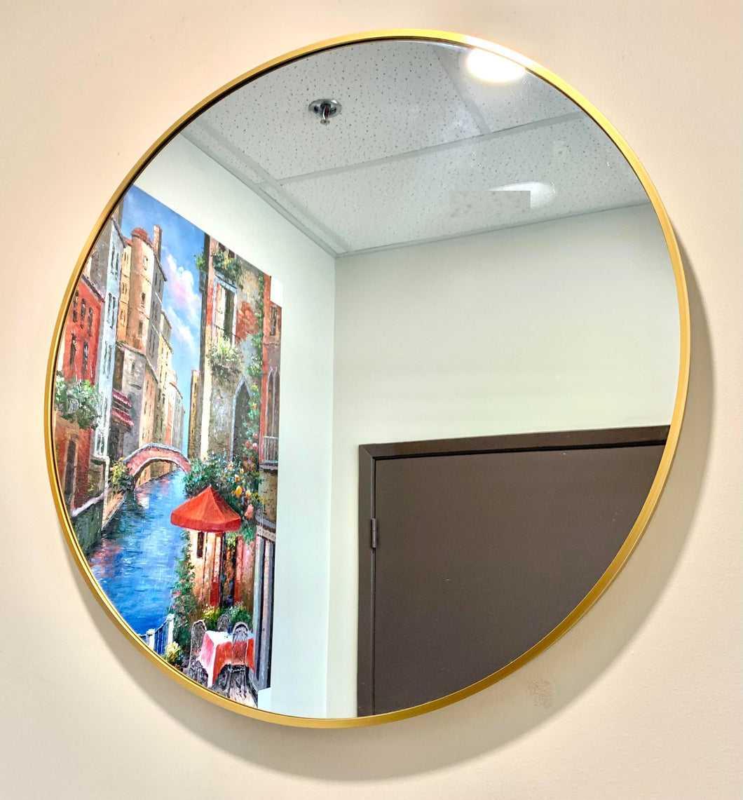 Large Modern Round Metal Wall Mirror in Gold