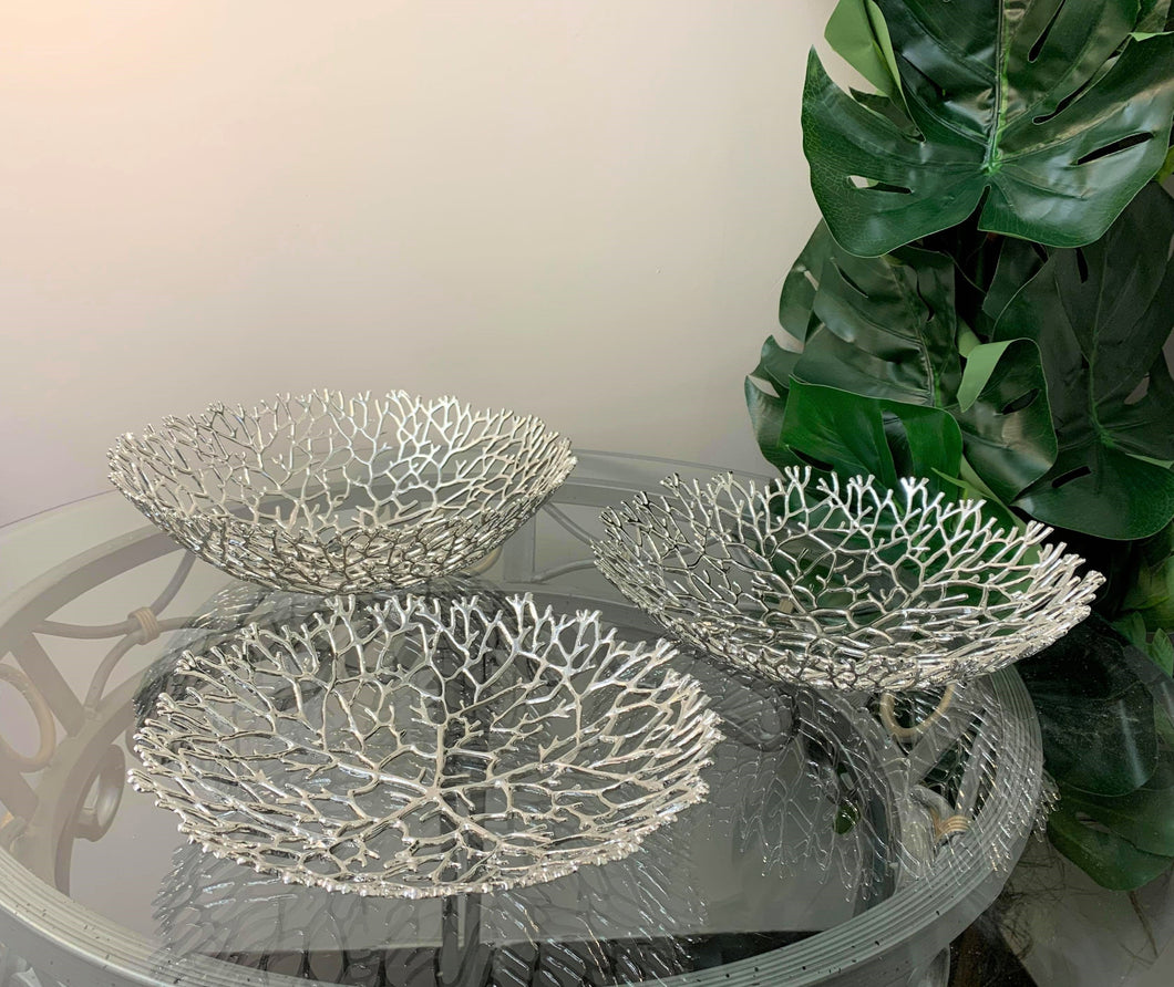 Set of High Quality Center Piece Plates in Silver