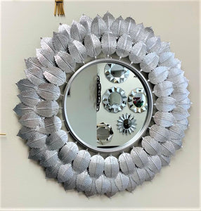 Handcrafted Modern Decorated Round Wall Metal Mirror