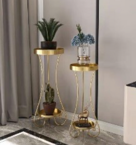 Plant Pot Metal Planter in Gold for Indoors & Outdoors Available in Two Sizes (ONLY ONE PIECE INCLUDED)